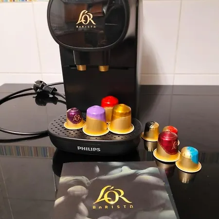 With Separate Entrance And Private Parking Апартаменты