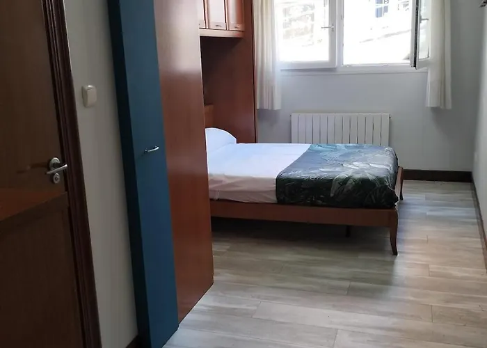 With Separate Entrance And Private Parking Getxo