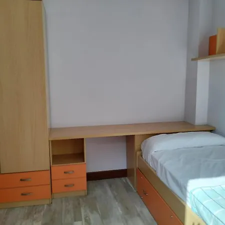 Daire With Separate Entrance And Private Parking Getxo