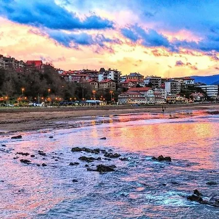 With Separate Entrance And Private Parking * Getxo